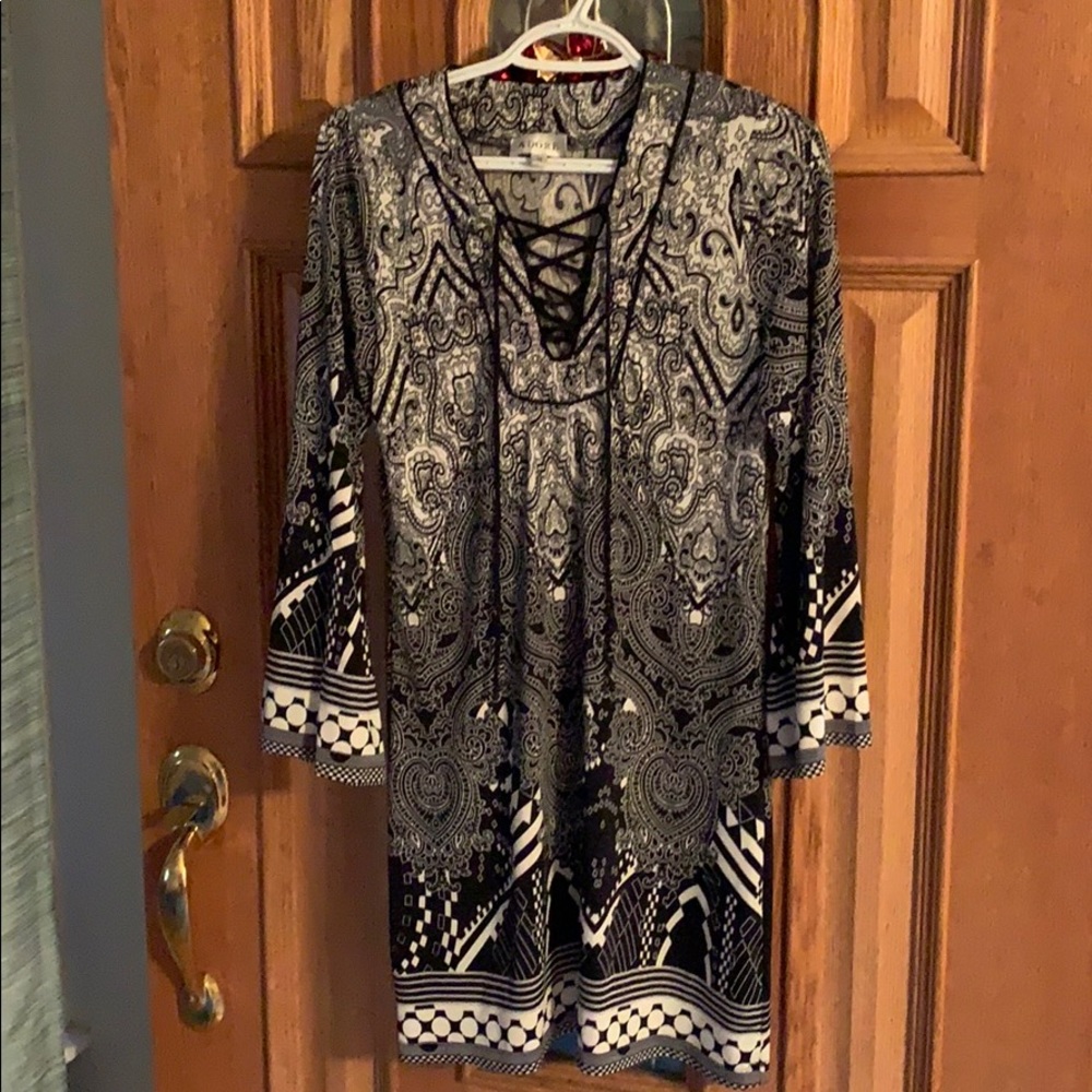 Boho chic lace up dress